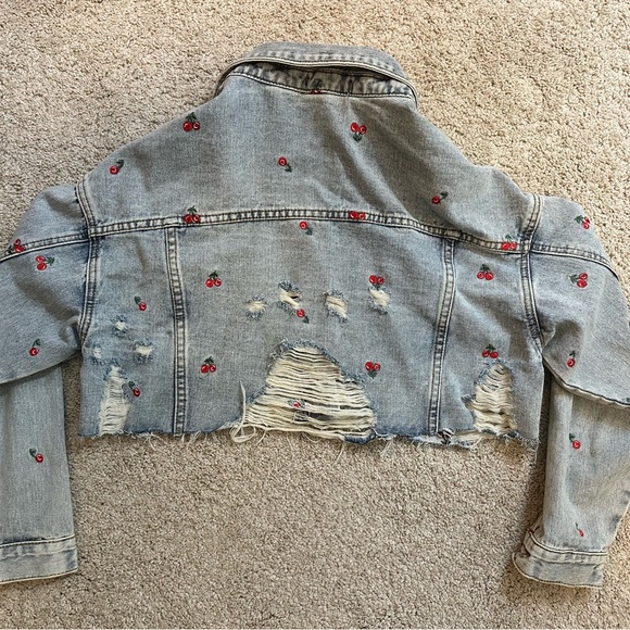 Radical Cherry-Embroidered Cropped Denim Jacket - Picture 4 of 6